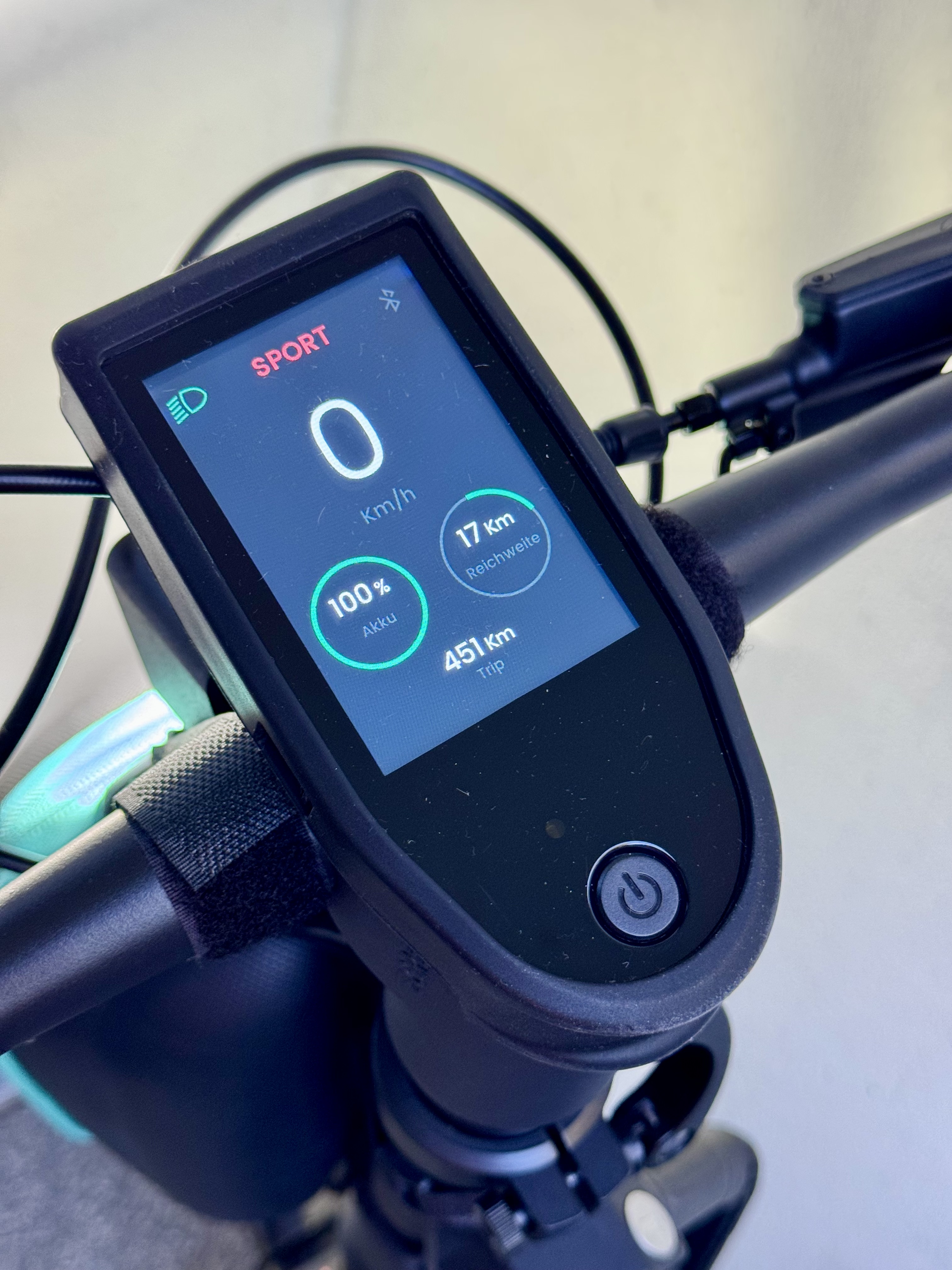 Die Reichweiten-Lüge: Warum dein E-Scooter nie so weit kommt wie versprochen